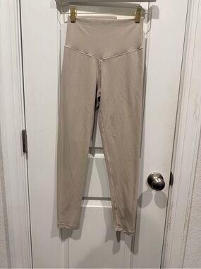 Aria Ribbed High-Rise Leggings in Taupe